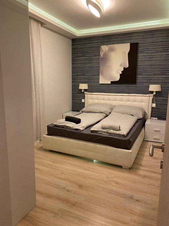 דברצן Parizsi Udvar I. Apartment מראה חיצוני תמונה